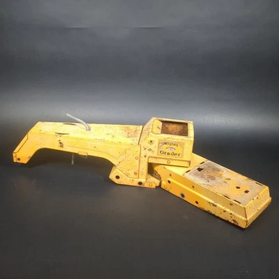 Дорожный грейдер Mighty Tonka с двумя лезвиями 3945 рама заднего корпуса оранжевая шарнирная - Изображение 1 из 4