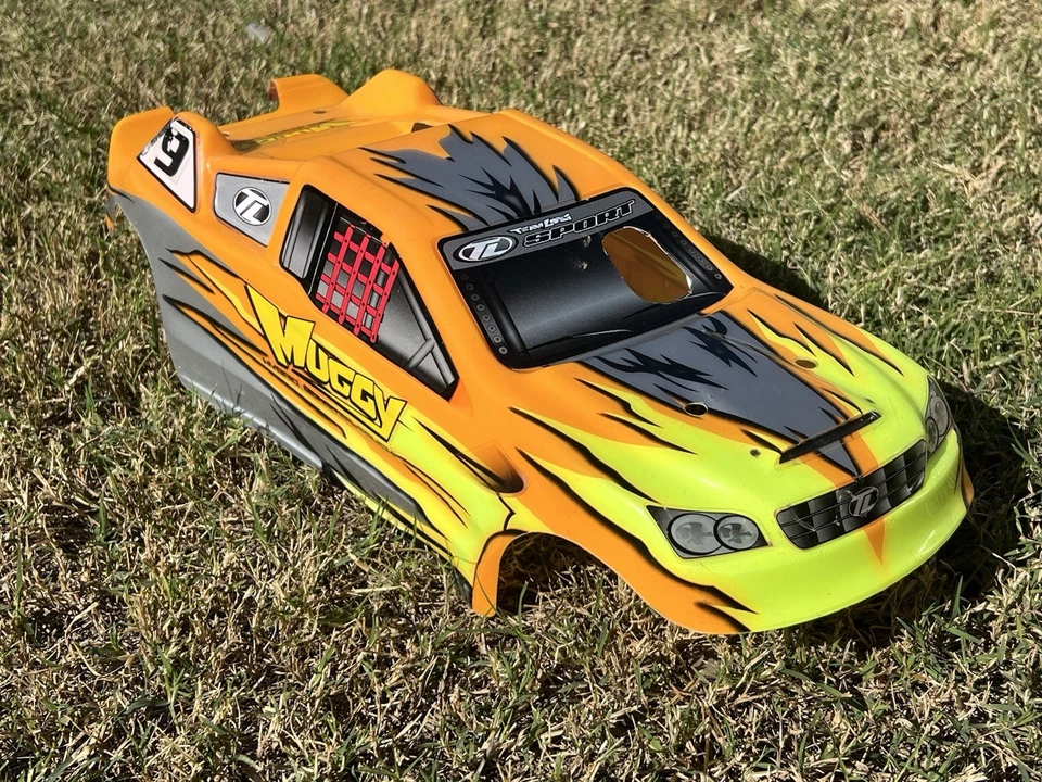 Classic RC 2006 1:8 Team Losi “Muggy” Stock/Factory/ Orig Body For #LOSB0018 - Image 1 of 4