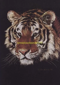 Póster artístico TIGER hecho por Jan Jellins 1978 * pastel sobre negro * 13 x 19 pulgadas - Imagen 1 de 3