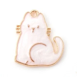 10 bonitos colgantes blancos en tono dorado en forma de gato con detalles de esmalte brillante - Imagen 1 de 1