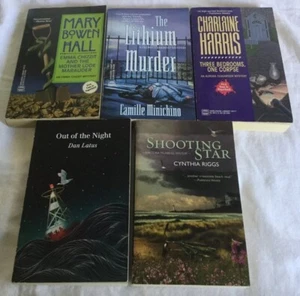 5 Mystery PBs: Lithium Murder, Out of the Night, Shooting Star, Emma Chizzit - Picture 1 of 8