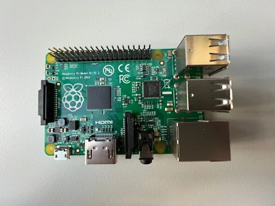 Raspberry Pi Model B+ V1.2 2014 Bundle of 5 - Image 1 of 4