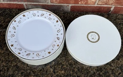 Pampered Chef 8in Dessert Plates Vintage 1996 Set of 4 w/ Box & Plate Separators - Image 1 of 4