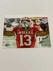 Foto autografiada de 8x10 de fútbol americano de Indiana Hoosiers de Beckett certificado de autenticidad Elijah Sarratt - Imagen 1 de 2