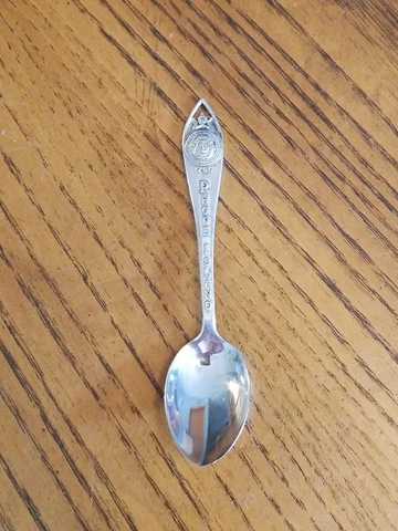 Vintage Rhode Island Sterling Silver Demi Souvenir Spoon #13 State Collection Cover