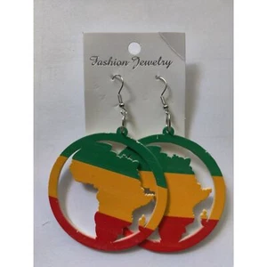 Afrocentric Earrings Red, Gold , Green, African Jewelry, Wood earrings - Bild 1 von 4