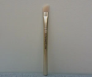 MAC 575SE Angled Small Shadow Brush, Travel Size, Brand New! - Picture 1 of 6
