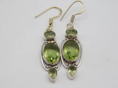 VINTAGE STERLING SILVER PERIDOT STONE DANGLE EARRINGS - Image 1 of 4