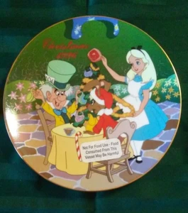 1996 Grolier Collectibles Disney Alice in Wonderland 8.5" Plate - Picture 1 of 3