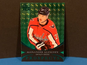 2020-21 Metal Universe Alexander Alexeyev Rookie Emerald Premium Prospects 8/10 - Imagen 1 de 3