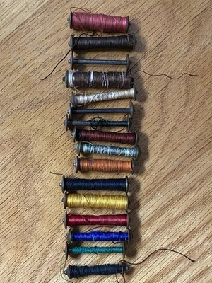 Винтажные резьбовые челноки/катушки - лот из 16 - Изображение 1 из 4