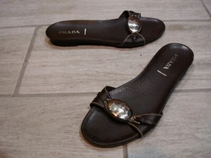 Prada Pantoletten braun Leder mit Metalllogo Damen Gr. 38 wunderschön! - Bild 1 von 9