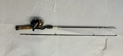 Vintage zebco 5'10" 2 piece fiberglass casting rod w/ 600 spincast reel USA - Image 1 of 4