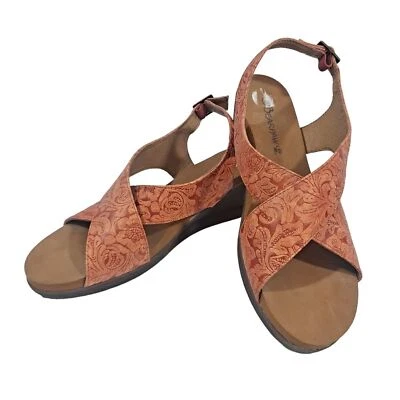 Sandalias Bearpaw Opal con cuña con hebilla para mujer talla 9 floral secoya Foto 1 de 4
