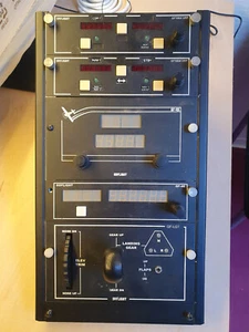 GoFlight Konsole mit GF-LGT, GF-46, GF-45, 2x GF166A VRP für Home Cockpit. - Bild 1 von 4