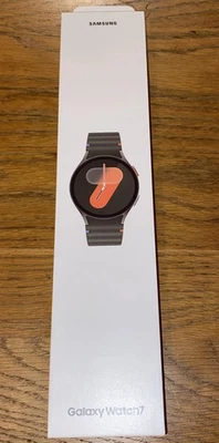 Samsung Galaxy Watch7 40mm BT WiFi Smartwatch with Bixby - Khaki - NEW & SEALED! - Image 1 of 4