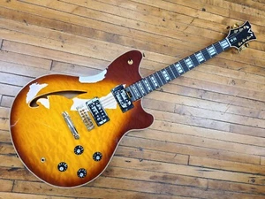 EVH SA-126 Special Quilted Maple Semi-hollowbody Electric Guitar - Tobacco Burst - Picture 1 of 13