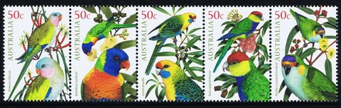 AUSTRALIA - 2005 Parrots #2335-2339a se-tenant strip  - VF MNH Cover