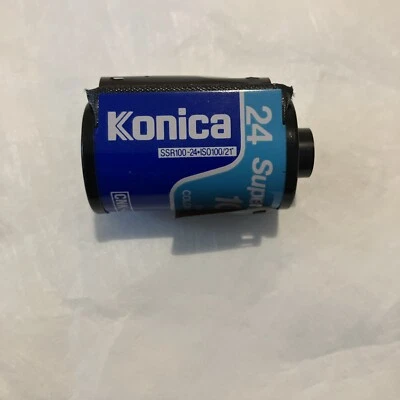 Película de impresión en color Konica DX 135/24 Sr 100 Foto 1 de 4