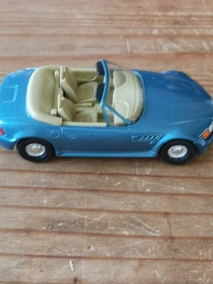 Corgi Classics 04901 James Bond 007 Goldeneye BMW Z3 Roadster - Image 1 of 4