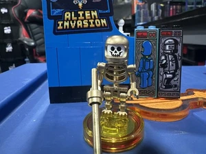 LEGO CLASSIC spaceman Skeleton Classic Gold Custom - Picture 1 of 2
