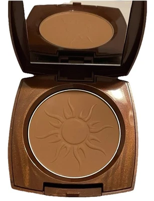 AVON GLOW BRONZING POWDER~ P301 “DEEP TAN” 10.5g NET WT.  NEW - Image 1 of 3