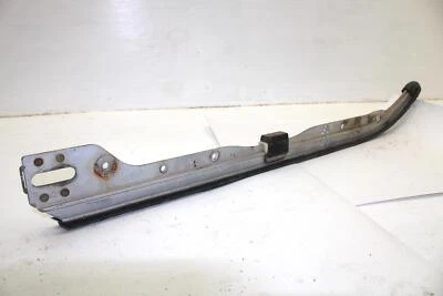 Yamaha Vmax 600 Xt 1998 OEM cuadro de deslizamiento izquierdo riel de suspensión 8CR-W4741-00-00 SY87 Foto 1 de 4