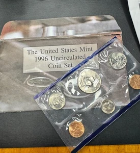 Full Set of 1996 UNCIRCULATED coins From Philadelphia Never touched in 29 years - Picture 1 of 4