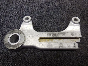 1991 Yamaha YZ250 Rear wheel brake caliper mount bracket 91 YZ 250 - Foto 1 di 2