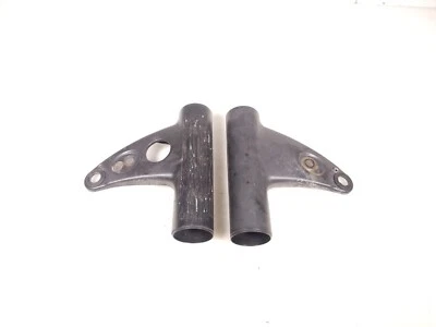 Triumph Bonneville T100 2006 cubiertas de tubo de horquilla superior delantera y soportes de faros Foto 1 de 4