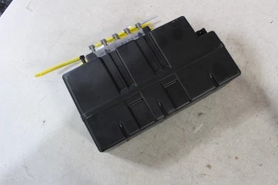 2000-2006 MERCEDES BENZ CENTRAL DOOR VACCUUM PUMP 2208001148 #091965-43F - Image 1 of 2