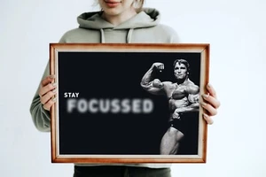 Arnold Schwarzenegger Stay Focussed Quote Poster Bodybuilding Motivation Print - Picture 1 of 12