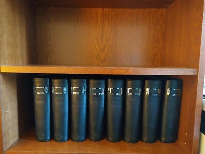 Lot of 8 bookshelf disc binders capacity 30/each Case Logic for Leeds EXC COND - Image 1 of 4