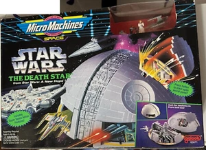 2 x Micro Machines Space Star Wars: A New Hope The Death Star Sealed Galoob 1993 - Picture 1 of 2