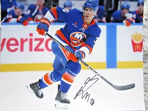 ISAIAH GEORGE SIGNED 8X10 MATTE PHOTO NEW YORK ISLANDERS (A) - Picture 1 of 2