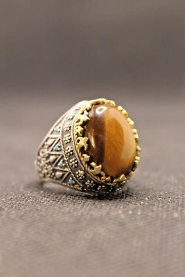 Мужское кольцо ручной работы из Османской империи с натуральным тигровым глазом — серебристое с синими акцентами - Изображение 1 из 4