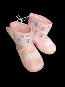 NEW - Girl's - BLUEY - Slippers / Boot - Size 8 - Picture 1 of 6
