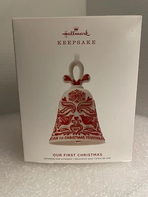 Hallmark Our First Christmas Keepsake Ornament Bell 2019 nuevo en caja Foto 1 de 4