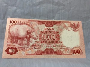 Indonesia 100 Rupias P-116 1977 Rinoceronte Indonesio UNC Animales de Vida Silvestre BILLETE - Imagen 1 de 7