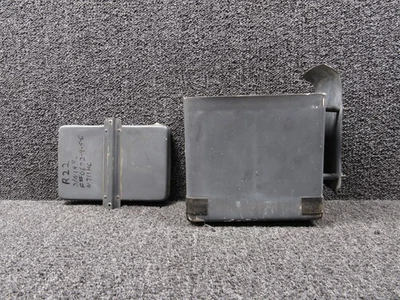 Conjunto de caja de batería con cubierta A955-5, A955-7 Robinson R22 Foto 1 de 4