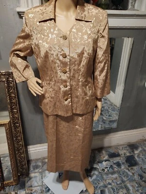 Traje De Colección Sag Harbor 2 Piezas TALLA 14 Champagne/ORO JACQUARD Foto 1 de 4