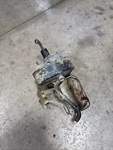 Jeep Cherokee XJ 1991 Brake Booster Master Cylinder Proportioning Valve (B91) - Bild 1 von 9