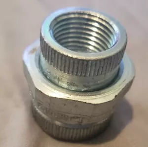Appleton Electric 1/2 UNY UNF Buchse Union, Haz Location, Aluminium - Bild 1 von 2