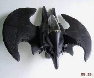 Batman BATWING con Villain Cruncher - Razzi - Completo - ToyBiz 1989 non assemblato - Foto 1 di 6