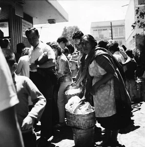 XOCHIMILCO c. 1960 - Femme Marché Mexique - Négatif 6x6 - MEX 34 - Picture 1 of 1