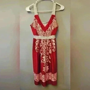 Maurices Damen kleines Sommerkleid rot & elfenbein dehnbar Träger gehäkelte Akzente - Bild 1 von 5