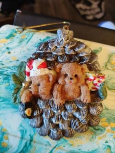 Scotts Holiday Bears Pine Cone Resin Christmas Tree Decoration Ornament - Picture 1 of 5