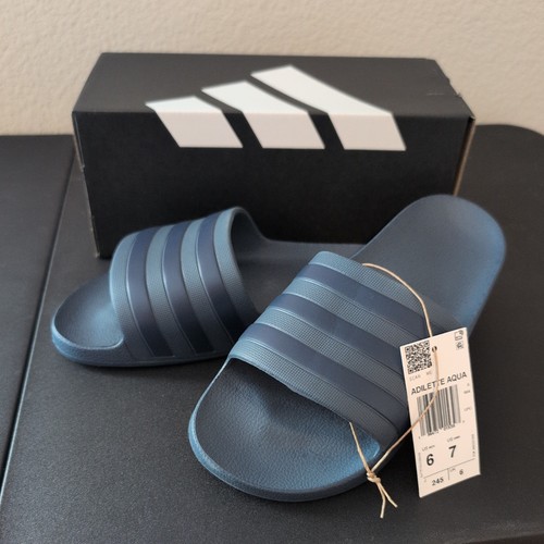 Adidas Adilette Aqua Slides unisex uomo donna sandali scarpe ciabatte abbigliamento sportivo