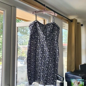 Ladies' Summer Dress Beautiful, BNWT, Size 18 - Picture 1 of 5