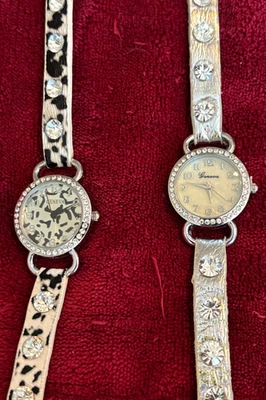 Lote 2 Reloj Ginebra Vintage Triple Envoltura Pulsera Banda Estampado Vaca y Joyas Astilla Foto 1 de 4